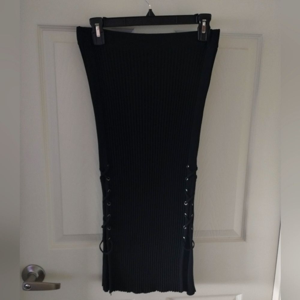 Jessica Simpson Black Ribbed Skirt NWOT Size M